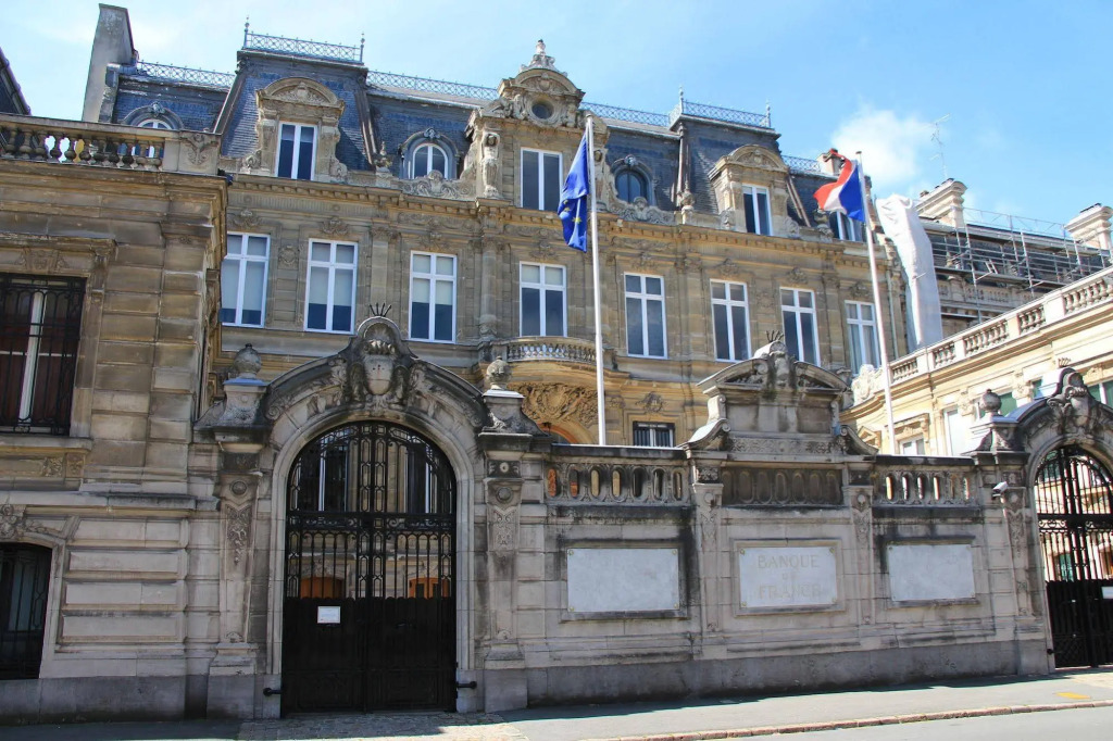 Escalille le Voltaire