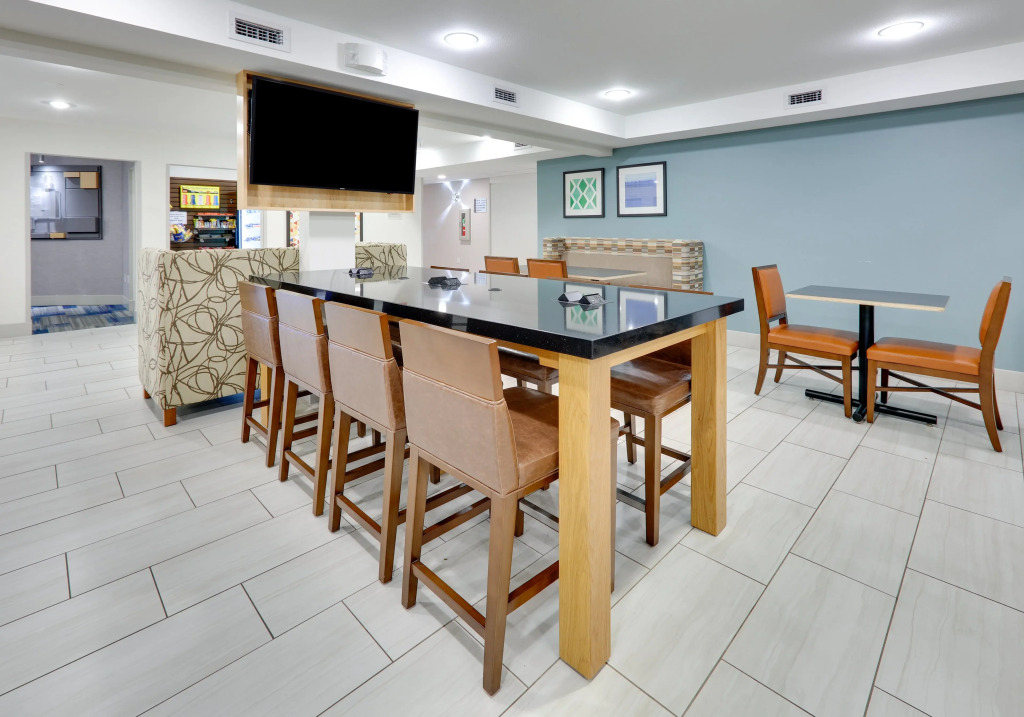 Holiday Inn Express Scottsbluff - Gering by IHG