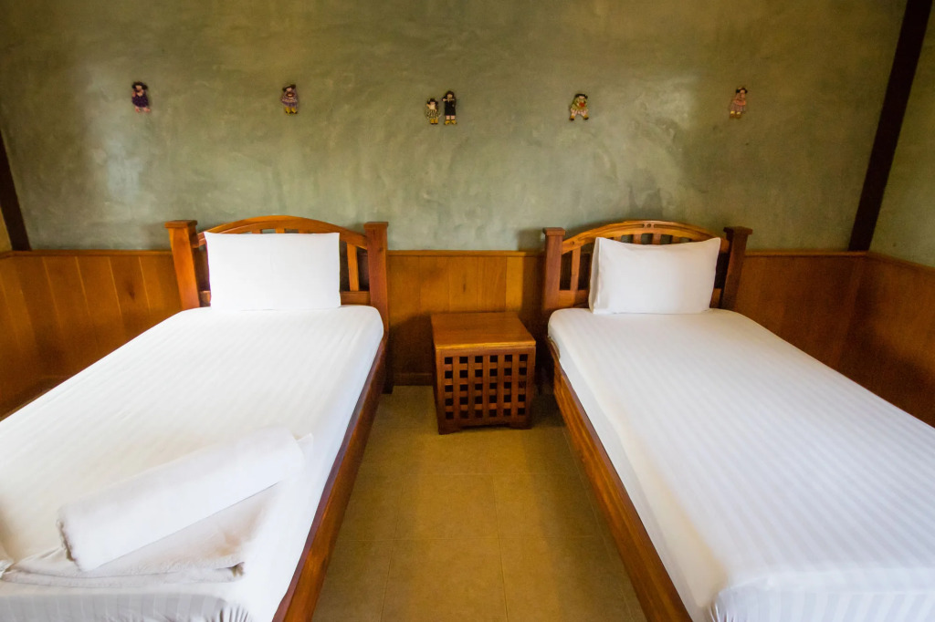 BaanRimNam Resort Trat