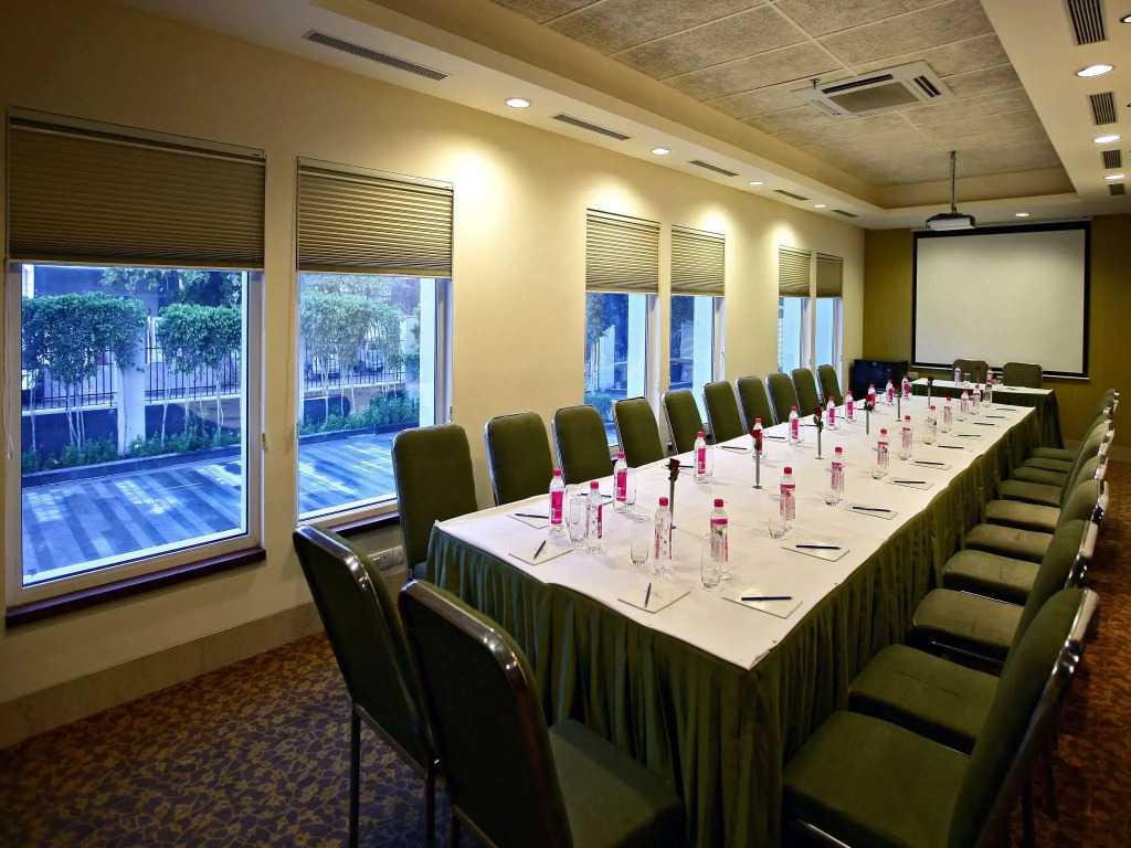 Muse Sarovar Portico Nehru Place
