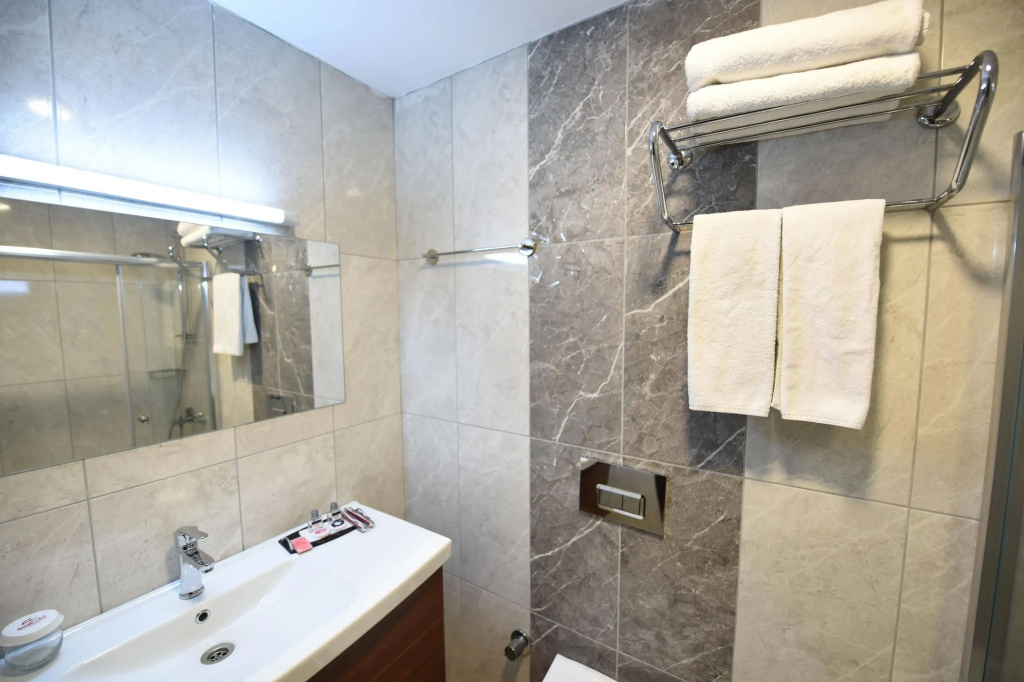 Asal Hotel