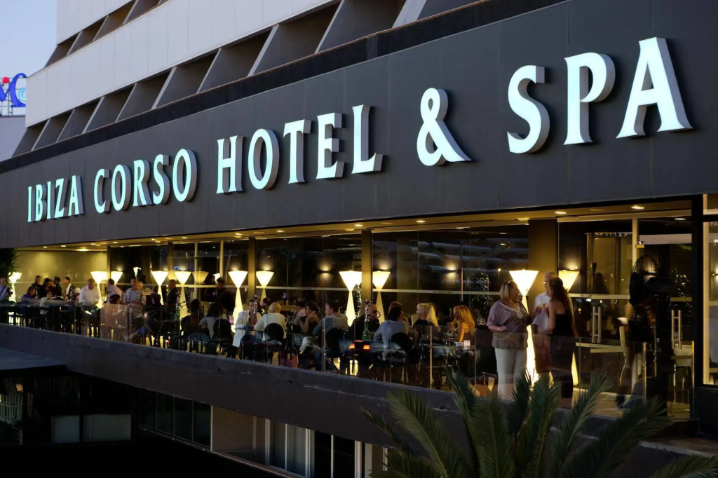 Отель Ibiza Corso