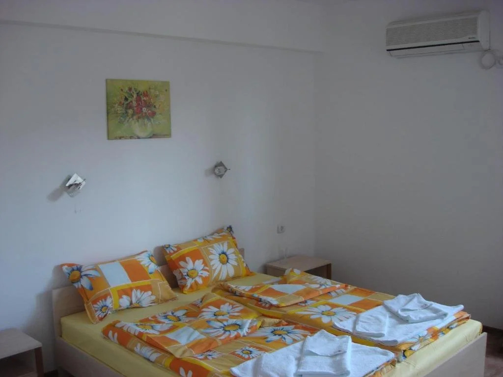 Eleni Palace