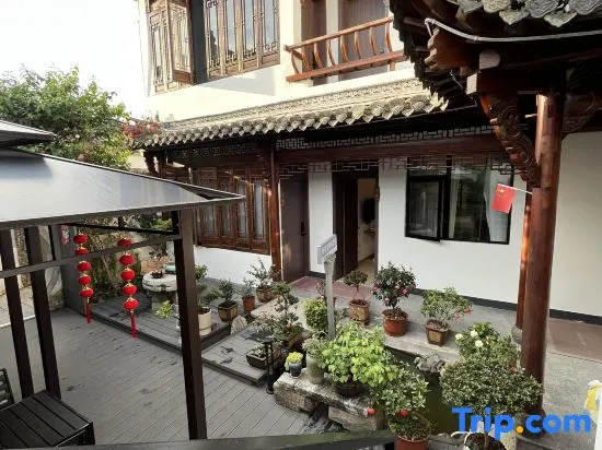 Youmi Manju · Huizhou Style Light Luxury and Beautiful Stay by the South Lake
