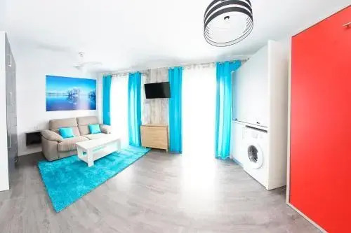 Estudio con balcones 2ºA playa76