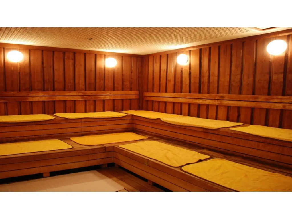Royal Tainai Park Hotel