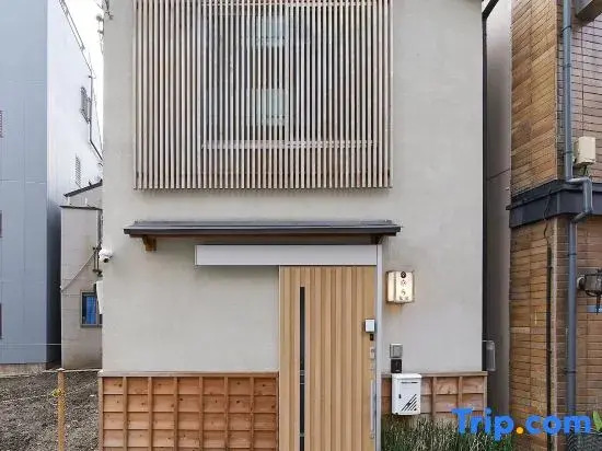 11-Min Walk to Sensoji! Modern x Traditional House in Asakusa, 1 Min to Shopping street