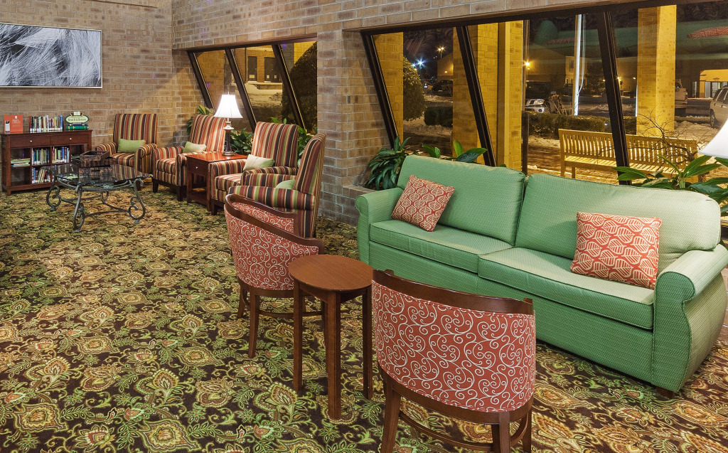Tulsa Square Hotel Central, I-44 By OYO