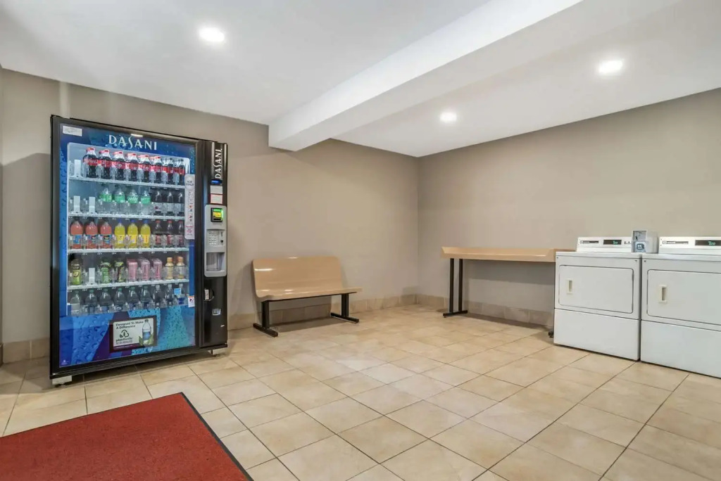 Country Inn & Suites by Radisson, Metairie New Orleans , LA