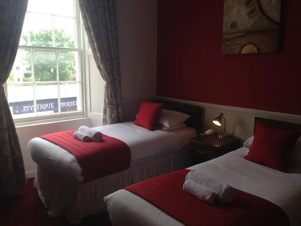 Aberdour Hotel, Stables Rooms & Beer Garden
