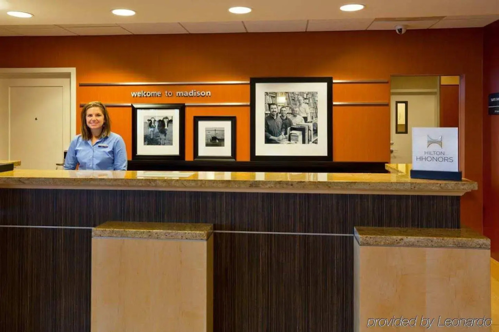 Hampton Inn & Suites Madison - West