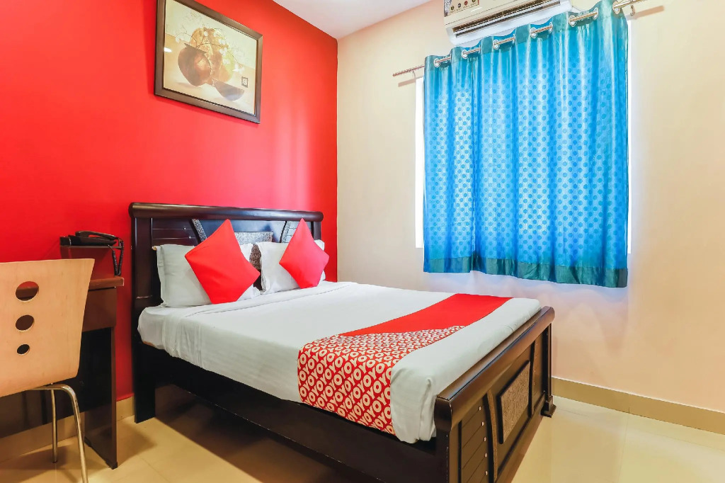 OYO 79326 Flagship Lingampally