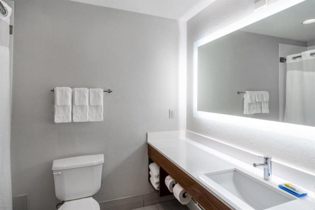 Holiday Inn Express & Suites Tell City by IHG