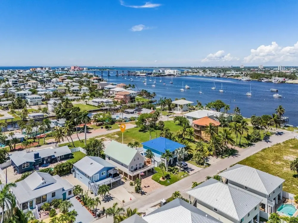 249 Pearl Paradise: 3br/3ba Pool Home! 3 Bedroom Home
