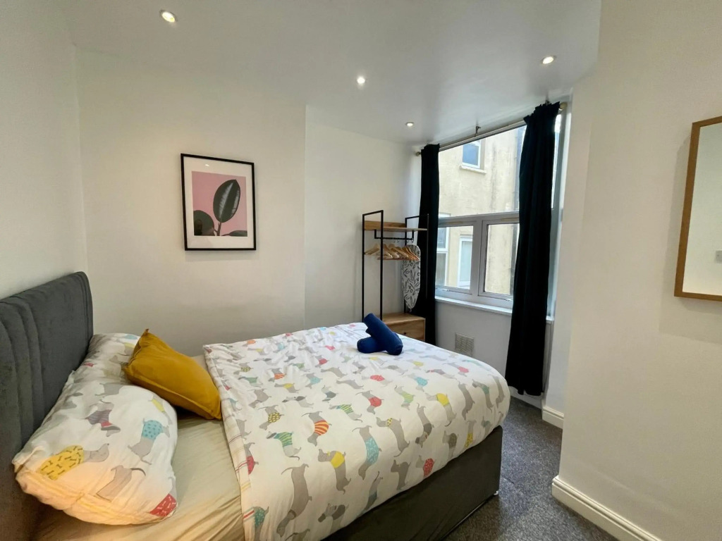 Stylish Modern Apartment For Up To 5 Nr CityCentre