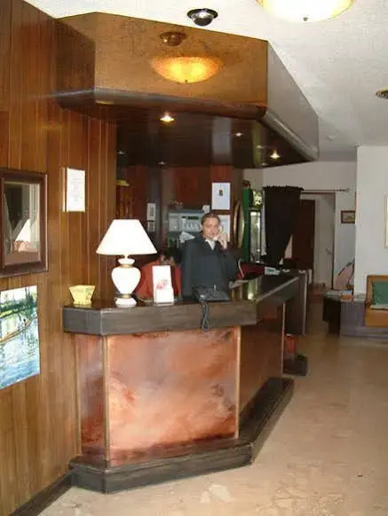 Hotel 33