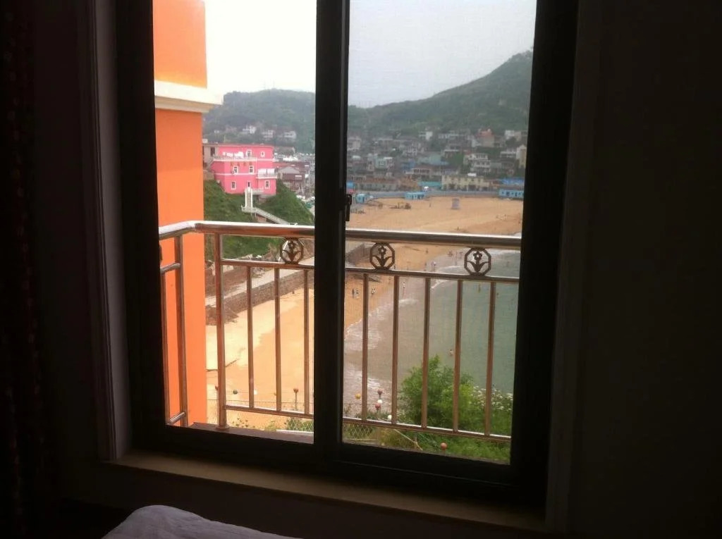 Lingtaoge Inn