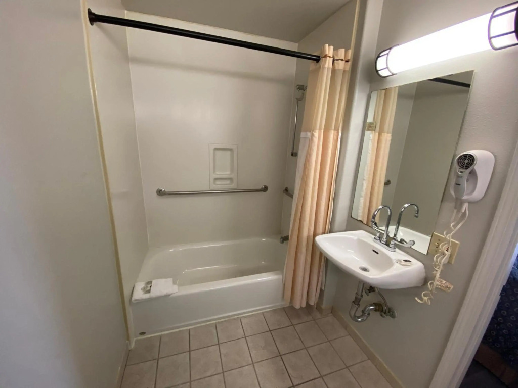 Budget Inn of Hayward
