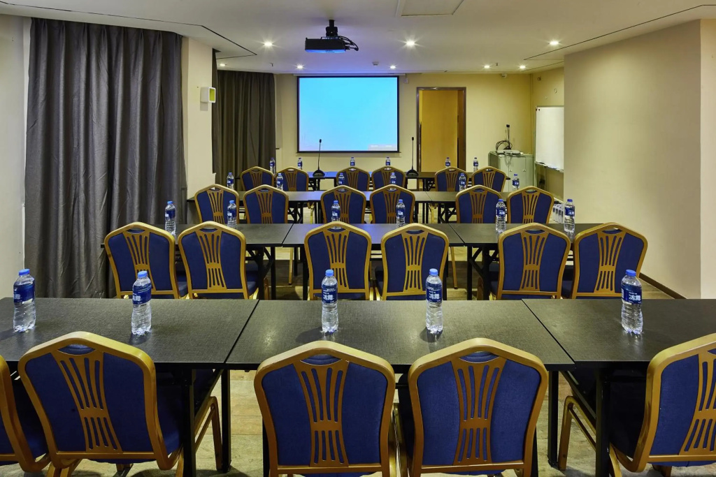 INSAIL Hotel