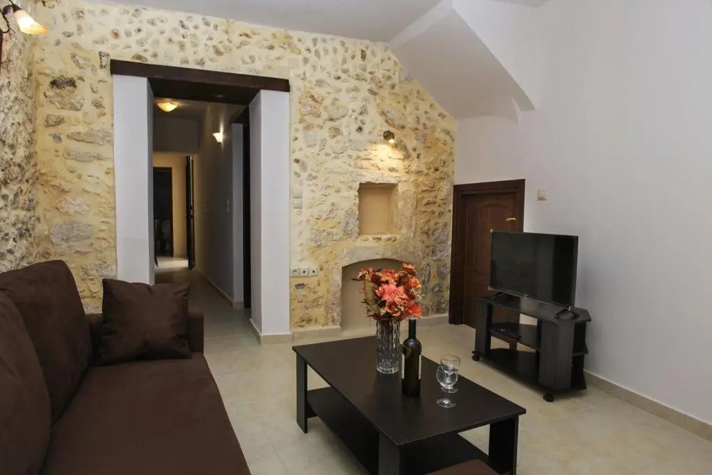 Argyro House II