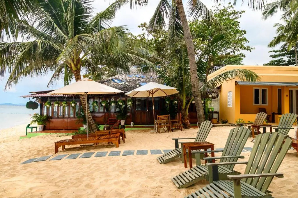 Vida Loca Sunset Beach Resort