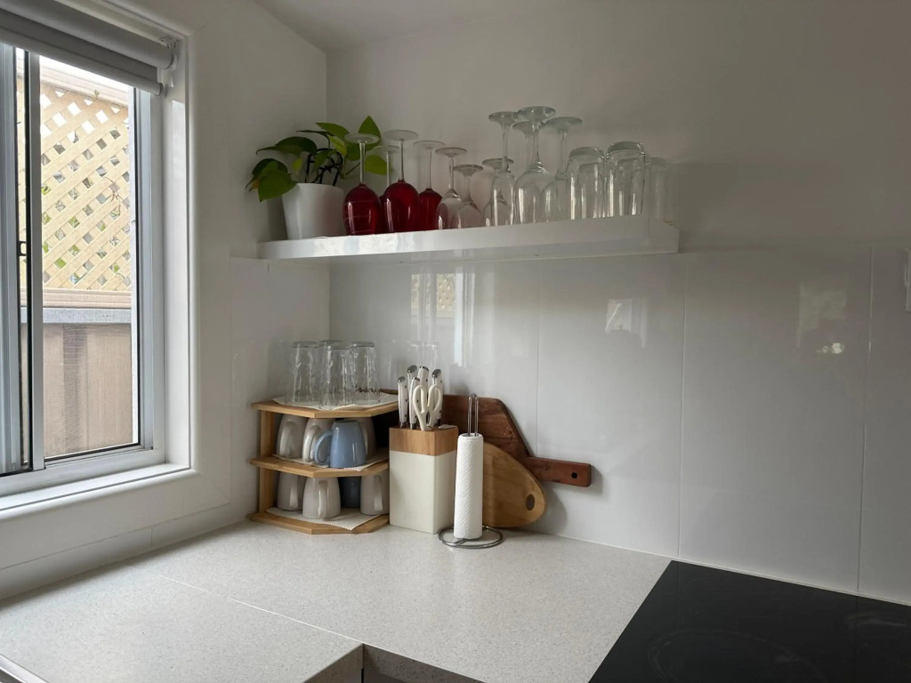 Bright, Cosy Cottage near CBD- Free wifi, Netflix and Disney Plus