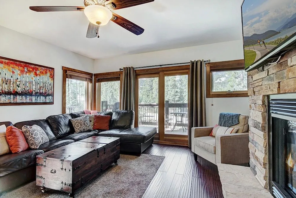 White Cloud Retreat House 4 Bedrooms 3 Bathrooms Townhouse