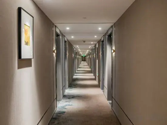 Homeinn Selected Hotel (Shanghai Bund Xintiandi Huaihai Road)