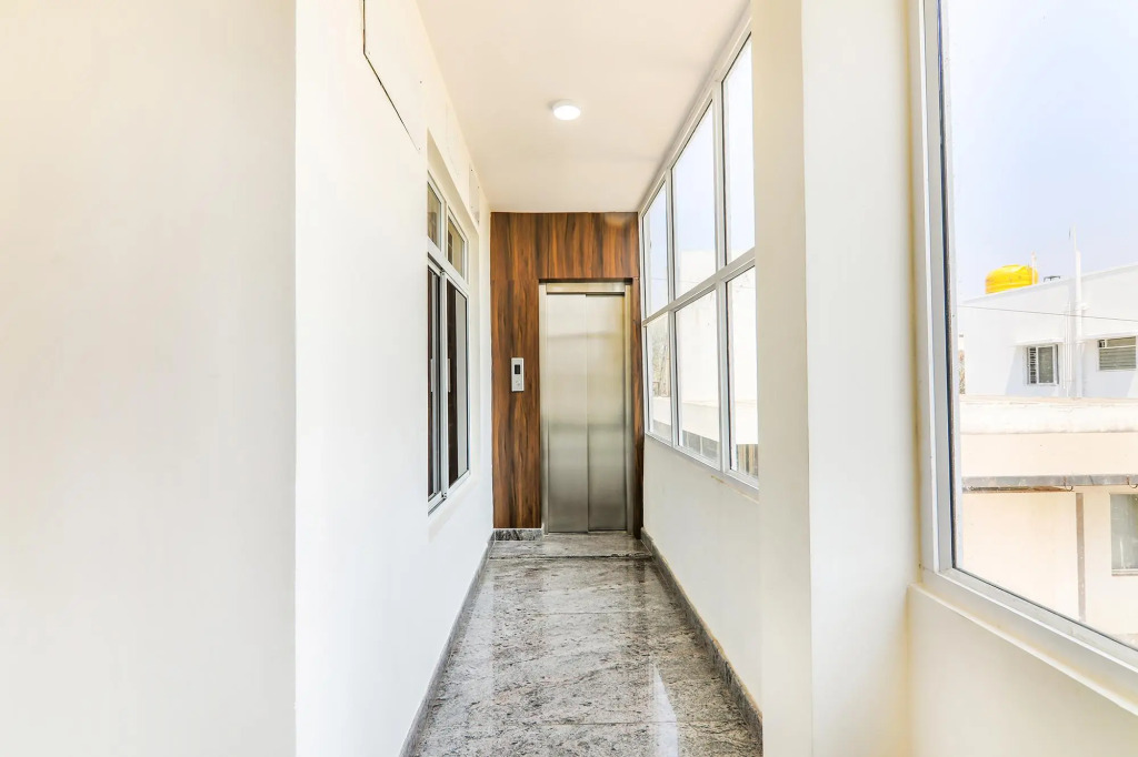 FabHotel Oakwey Inn - Indiranagar