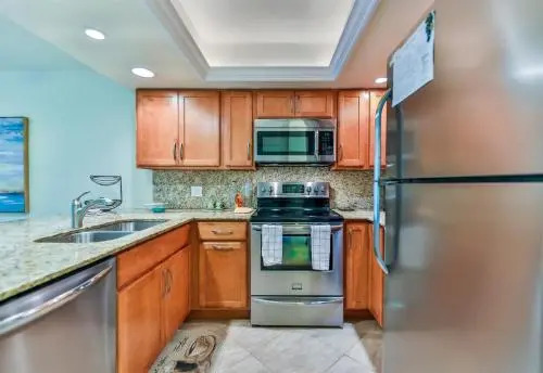 Lake Palms 7