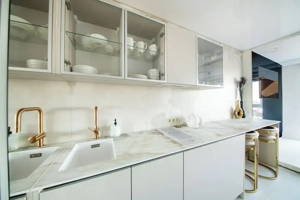 Amber & Wood 5 min to Old Town Parking River View & Balcony by UniqueRent