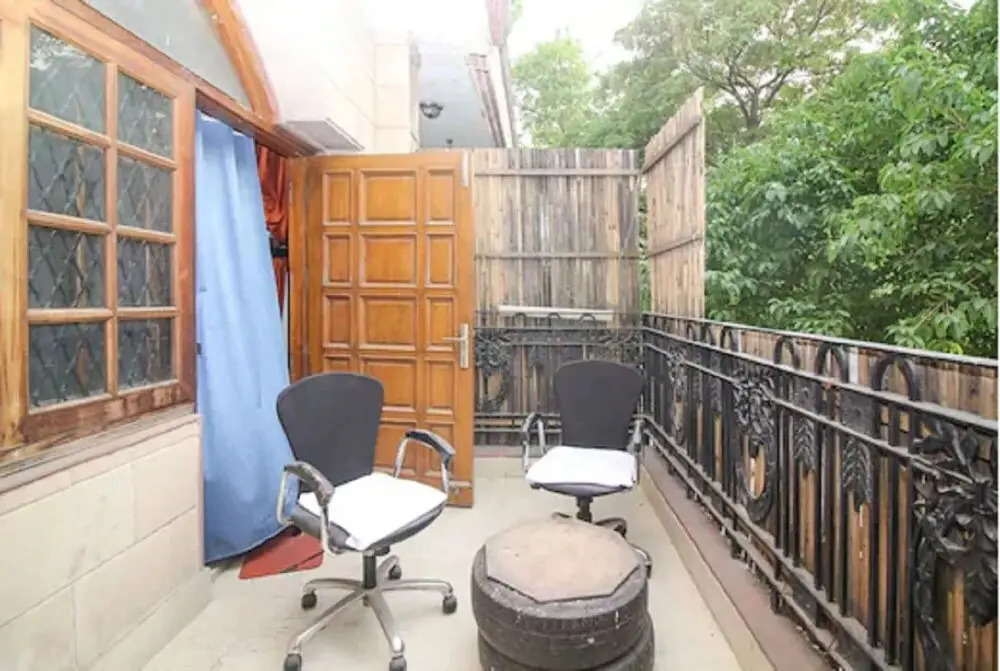 Bunkin Hostel