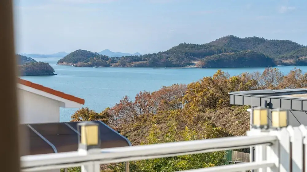 Yeosu Grace Family Pension
