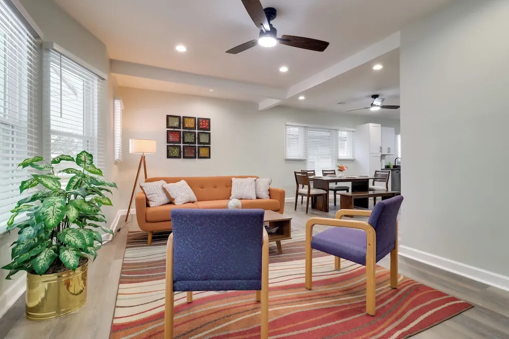 Near Midtown & Medical District! Updated Unit