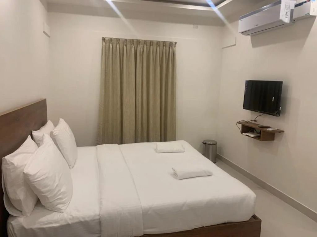 Hotel Airport City