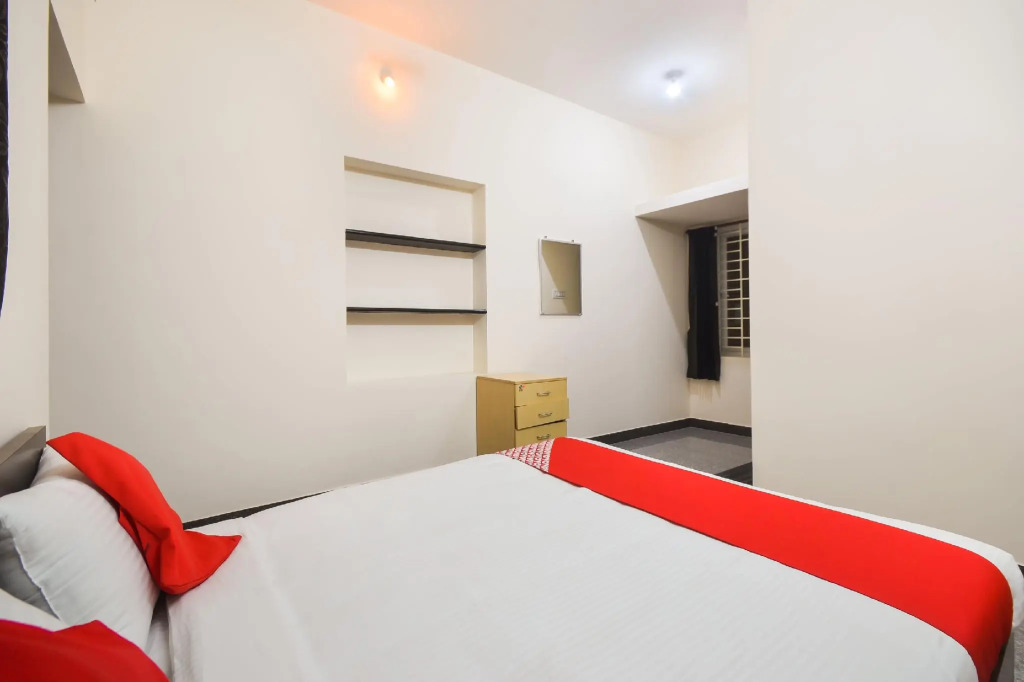 Hotel O Royal Residency