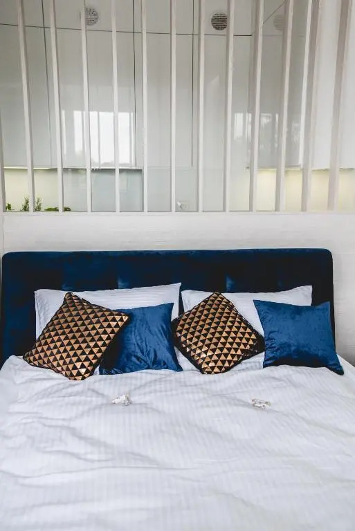 Hypnotize Apartment Glamour