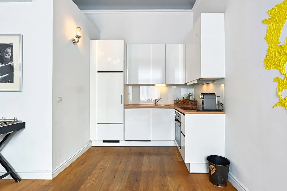 6 Rooms - 1070