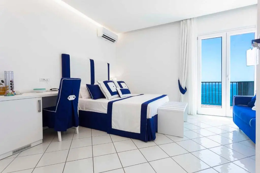 Hotel Bristol