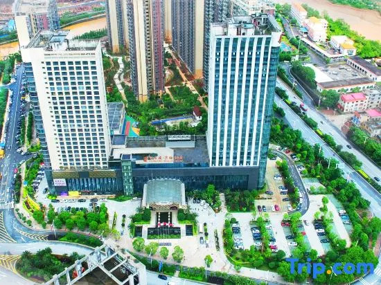 Freeland Jinglun Hotel