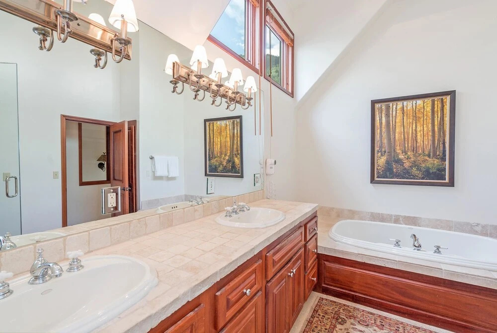 Pacific Street 3 Bedroom Condo By Accommodations in Telluride