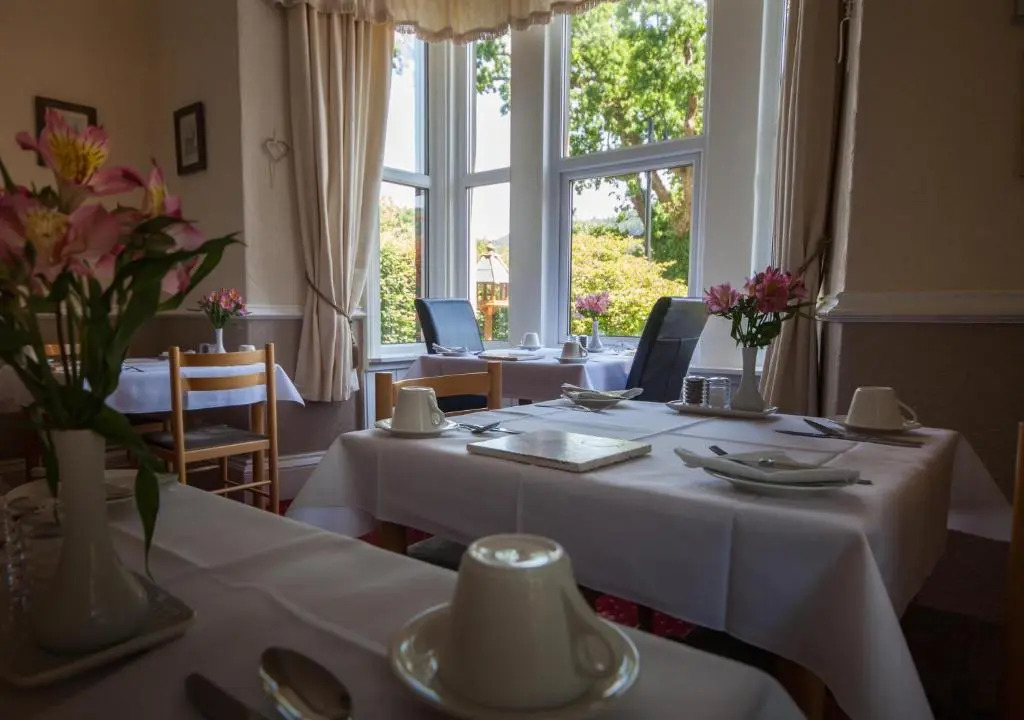 Marys Court Guest House - Mairlys
