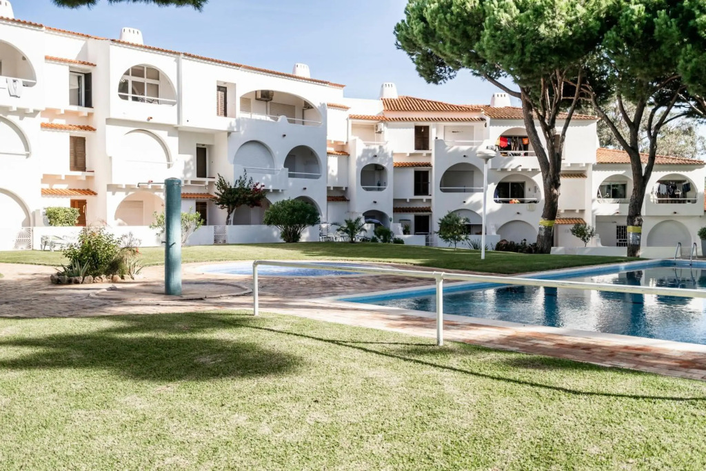 Cosy by the pool