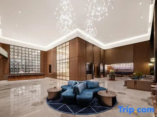 Shangrao High Speed Railway Station Crystal Orange Hotel