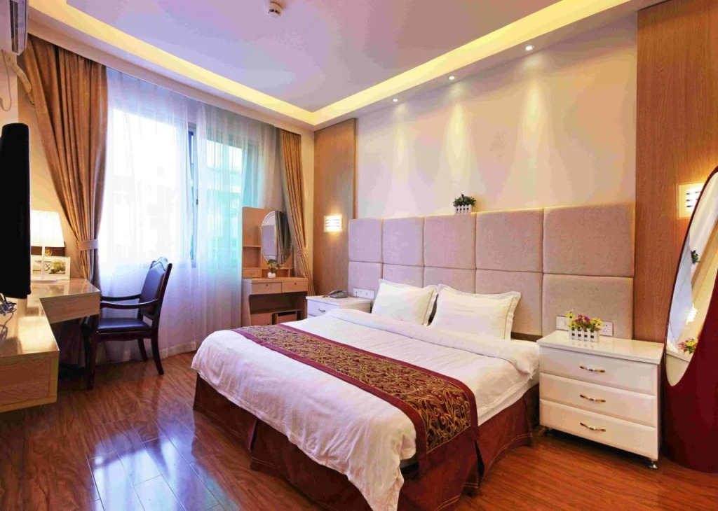 Xiamen Gulangyu Islet Yueqinggang Hotel