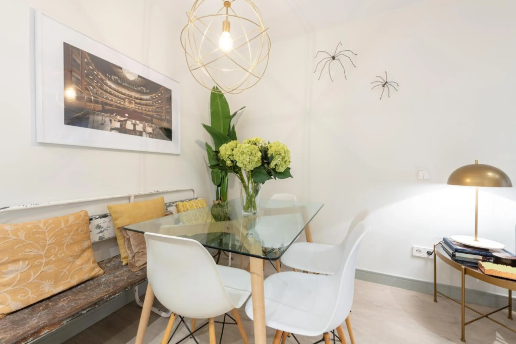Sophisticated brand new flat