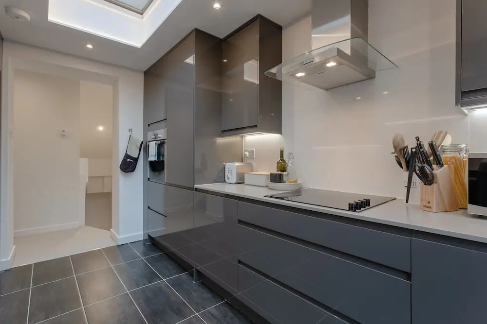 Stunning 3 Bedroom Apartment in South London