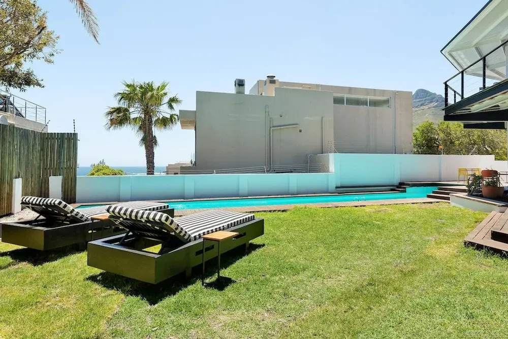 1st Crescent Guest House