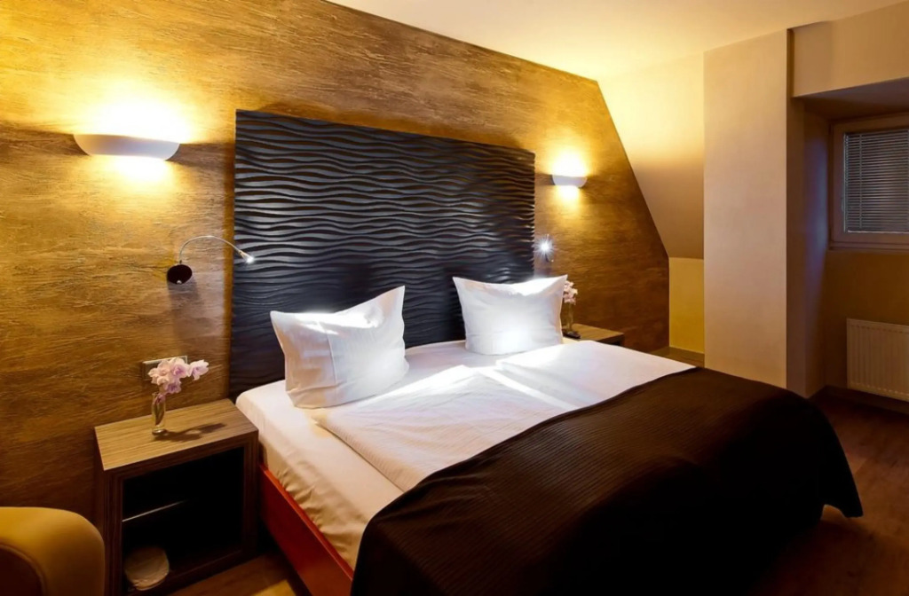 Номер 210, Artim Hotel, Berlin