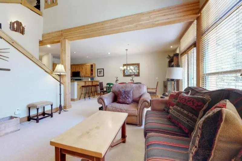 Keystone Ski Tip Town Homes 3 Bedroom Town House, Private Garage on Shuttle Route